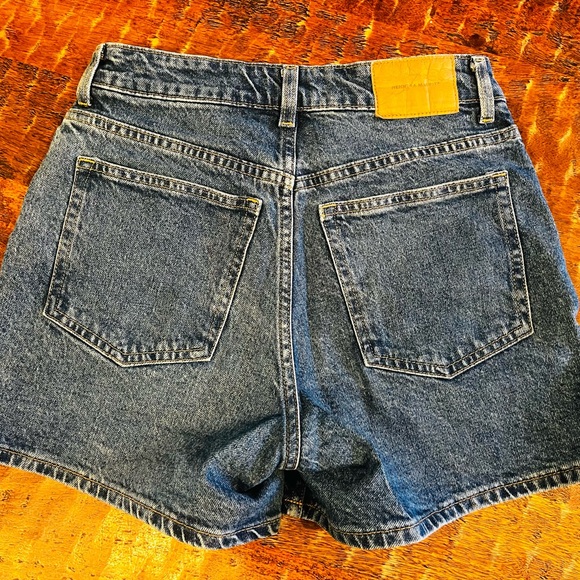 H&M Dark Blue Jean Shorts - Picture 2 of 4
